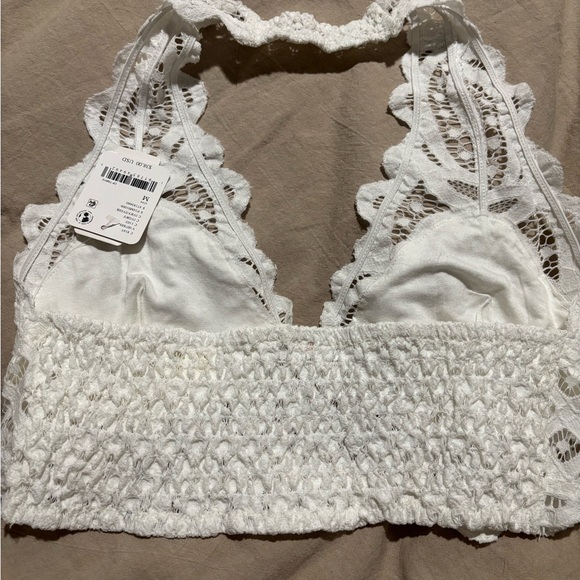 NWT  FREE PEOPLE Adella Lace Halter Bralette - Picture 4 of 4